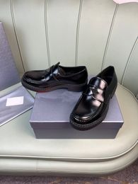 2022 Mens Business Designer Outdoor Oxfords Slip On Genuine Leather Platform Flats Male Brand Wedding Party Dress Shoes Tamaño 38-45