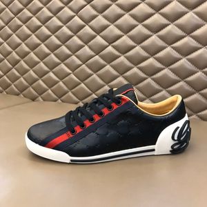 2022 Heren Designer Schoenen Brief Gedrukt Luxe Mode Toevallige Zwarte Mannen Sport Sneakers Hoge Kwaliteit Real Picture MKJKL0004