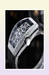 2022 HETS MONTRE DES MOIGNES DU QUARTZ MONTRATIONS Rubber Band Shinning Diamond ICD Out Case en acier inoxydable Watch For Men Lifestyle Wat8204603