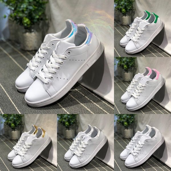 2022 MENSEMENTS FREE SUPERSTAR SUPERSAR COSTOCH SHOIRS DICKET DIRECTRAIRE BLANC ROSE BLUE BLUE SUPERSTARS 80S PRIDE SAUTURES Super Star Women Men Men Sport Sneakers Y97