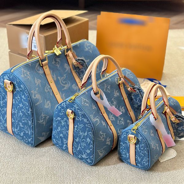 Sacs de voyage Designer bagages luxe femmes hommes fourre-tout sac de sport classique cowboy oreiller week-end sac à main 40 30 20 cm CSD2403015-25