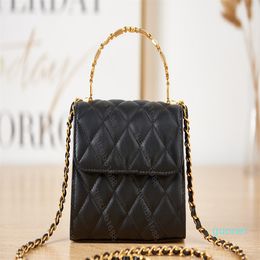 2022 Miroir Qualité Luxuries Designers Sac à poignée en émail Femmes Véritable Cuir d'agneau matelassé Noir Sac à main Mini Boîte à bandoulière Flap Sac Portefeuille sur chaîne en or