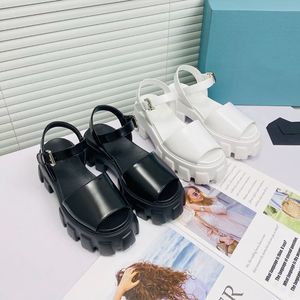 2022 Monolith Lug Sole Sandal Sporty Gewatteerde Nappa Lederen Slide Corss Riem Slippers Designer Muilezels Metalen Gesp Platform Rubber Bodem met Doos W1