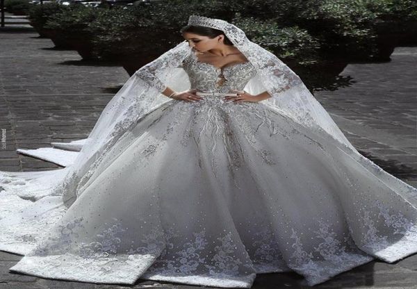 2022 Robe de mariée musulmane Vintage Luxury Robe de bal à manches longues Lace African Plus taille de taille plage Zuhair Murad Bridal Robes 6998661