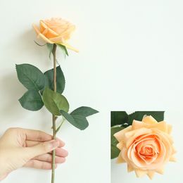 2022 Nieuwe 7 stks / partij Decor Rose Artificial Flowers Silk Flowers Floral Latex Real Touch Rose Wedding Bouquet Home Party Design Flowers