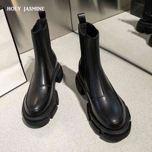 2022 Nouvelles bottines pour femmes Fond épais Bout rond Bottes en cuir véritable Noir Blanc All-Match Botas Feminina Plate-forme Chaussures Y220817