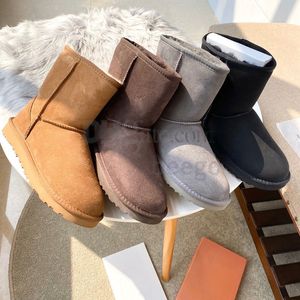 Designer australie classique chaud femmes hiver Mini botte plate-forme bottes pour hommes en cuir véritable chaud cheville fourrure chaussons chaussure de luxe