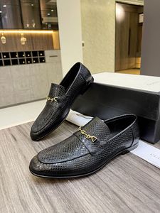 Nieuwe mooie herenontwerper Echte lederen luxe zwarte loafers schoenen ~ NIEUWE TOPPEN Heren Designer Hoogwaardige schoenen Loafers EU-maat 39-44