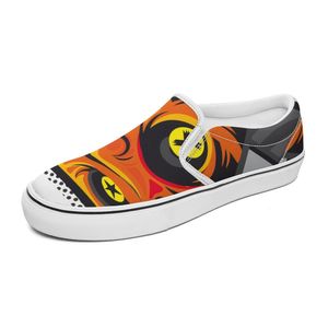 2022 novos sapatos de skate de lona personalizados pintados à mão tendência da moda avant-garde sapatos masculinos e femininos de cano baixo T32