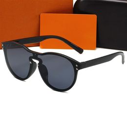 2022 Novo designer óculos de sol moda carta lente tendência mens óculos de sol ao ar livre praia óculos de sol para mulheres 9 cores de alta qualidade326s