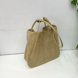 2022 nouveau sac à bandoulière pour femmes de la mode européenne et américaine Flip petite boule dorée avec perceuse réglable sac à main design velours haut de gamme luxe portefeuille Messenger sac
