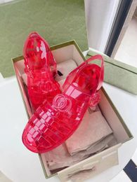 2022 nouvelles sandales pour femmes de style européen mode pantoufles bouton rond décoration romain tissé transparent couleur gelée sandales boucle de ceinture Injection sexy