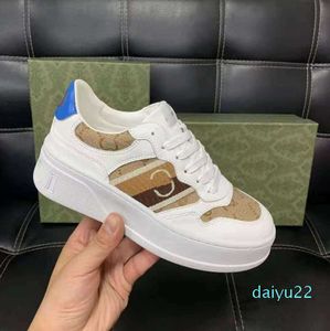 2022 Nueva moda Zapatos de diseñador clásicos para hombre para mujer Correr afuera Deportes Montar Caminar para hombres Mujeres Estilo Botas Diapositivas Dunks Zapatos bajos Calidad superior