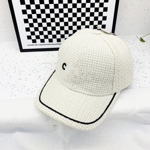 2022 nouvelle mode casquettes de baseball classiques chapeaux de balle de luxe brodés lettre C chapeaux avec logo et boîte-cadeau