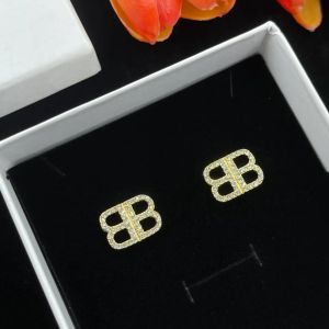 Boucles d'oreilles en diamant brillant avec lettre Bb pour femmes, Design minoritaire, sens avancé du vent froid, aiguille, nouvelle mode 2022