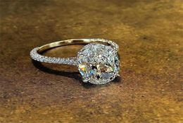 2022 Nouvelle mode Vintage Ovale Cut 4CT Diamond Promise Ring 100 REAL 925 STERLING SIGHER SIGAGNE BALLES DE MEADURE POUR FEMMES J1128445