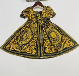 2022 nouvelle haute qualité bébé filles robe d'été enfants robes belle courte manches enfants robe