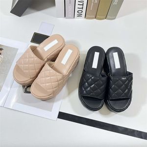Designer Slippers Sandals Platform Slippers Mules Multicolor Black White Slides Fashionable Facile To-Wear Slides Femmes Tlides Chaussures Platform Broidered