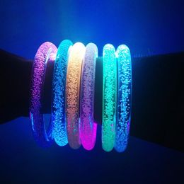 2022 Nuevo pulsera LED Light Up Swilling Bracelet Bracelet Bracelizando Posrete de Cristal Disco Disco Christmaszzz