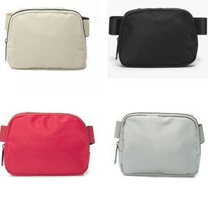 Nouveau sac de ceinture modèles officiels dames sac de taille de sport sac de messager extérieur capacité 1L avec logo de la marque Mise à niveau de l'étiquette en silicone et de la version en peluche