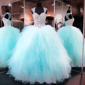 2022 NOUVEAUX robes de quinceanera bleu de luxe Capes à manches Crystal Cordet Organza Ruffles Backless Long Prom Masquerade Ball Robes Cust 2662