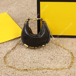2022 nouveau designer de luxe femmes sac mode chaîne en cuir Mini épaule unique portée diagonale portable demi-lune sac