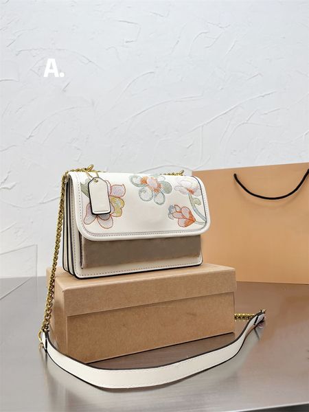 2022 Nouveaux sacs à bandoulière de luxe Designer Top Qualité Bandoulière Chaîne Sangle Sac Lady Sacs à main Femmes Embrayage Sac à main en cuir gaufré Signature Toile enduite Floral