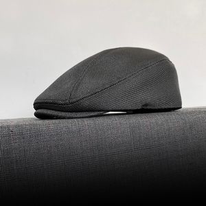 2022 nouveaux hommes lin béret chapeau Gatsby octogonal chapeaux rétro britannique gavroche casquette hommes et femmes en plein air universel décontracté casquettes BJM101