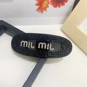 2022 nouveau Miu Simple Flash diamant lettre bord Clip fée chapeaux requin Clip Style cheveux accessoires