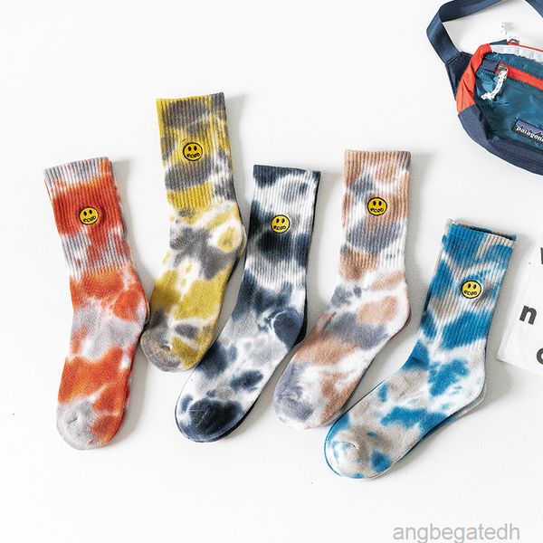 2022 New Smiley Brodé Tie-dye Sport Couple Chaussettes Hommes et Femmes Mêmes Chaussettesb