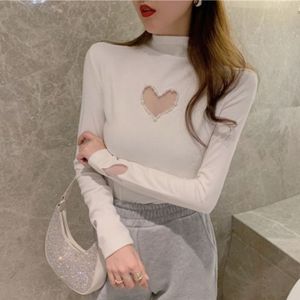 Nieuwe lente herfst vrouwen coltrui lange mouw kralen gaas gepatched perspectief liefde hartvorm fashion t-shirt plus size SMLXL