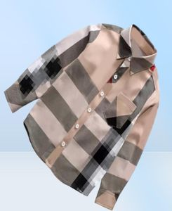 2022 Nieuwe stijl Kinderkleding Baby Boy Plaid Shirt Lange Mouw 100 katoenen shirts Fashion Tops 29Y5512536