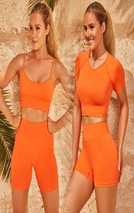 2022 Nieuwe Zomer Shorts Yoga Outfits Vrouw Sport 2 Stuks Pak Psh Up Workout Kleding Set Hoge Stretch Polyester Dames geribbeld Fitne5280871