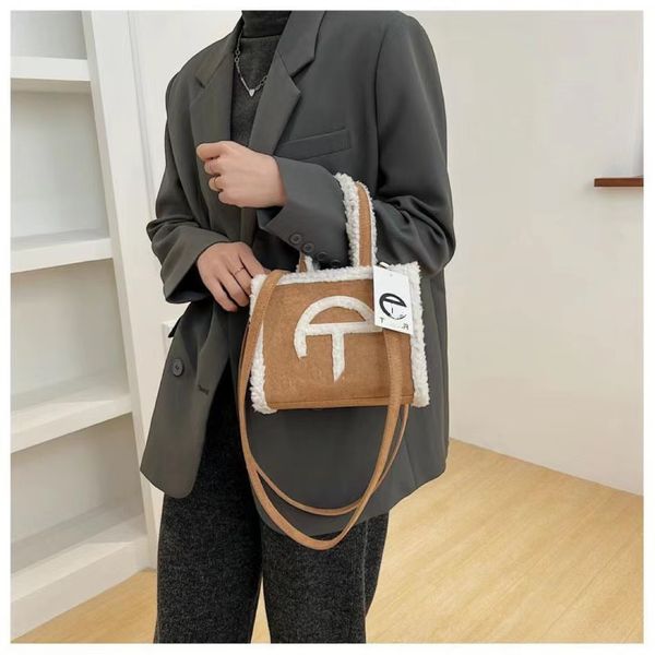 2023 nouveau T hiver F sac marque de luxe mini petit sac carré sac à main en daim fourrure messager sacs de créateurs