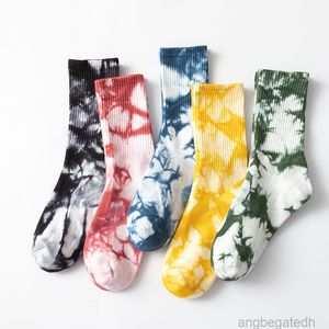 2022 nouvelles chaussettes pour hommes et femmes tie-dye Street Skateboard Couple personnalité chaussettes de sport mi-longuesb