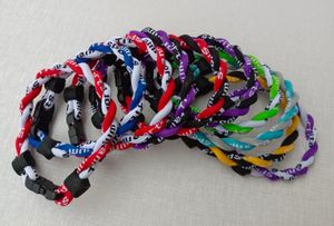 2022 nouveaux accessoires de sport en titane mélangent les couleurs 100pcs en stock bracelets de couture de baseball pour le sport twist bracelet à trois cordes bracelets tressés