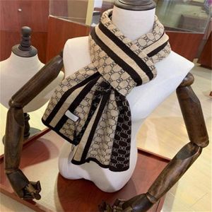 2022 NIEUWE TOP WOMEN MAN MAN Designer Scarf Fashionmerk 100% kasjmier sjaals voor winterdames en heren lang wraps maat 180x35cm Kerstmis 357s