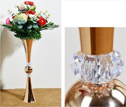 2022 Nieuwe Bruiloft Levert Iron Art Golden Flower Rack Road Guide Decoratie Hoorn Vaas Eettafel Pot Ornamenten