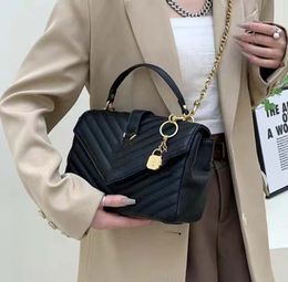 2022 Nouveau sac pour femmes en cuir petit sac à bandoulière parfumé mode polyvalent sac sous les bras Texture rhombique sacs à bandoulière unique