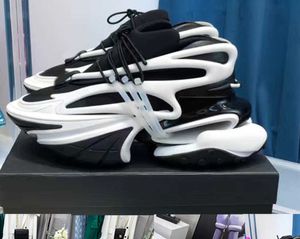 2022 chaussures de balle de mode les plus récentes Space Shoe Hommes Femmes Designer Casual Chaussures UNICORN coton Metaverse Sneakers Hommes Formateurs Runner Outdoor