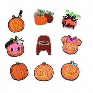 2022 Estilos más nuevos Autumn Pumpkin Halloween Hocus Pocus Pesadería Frozen Horror PVC Charms para mayoristas