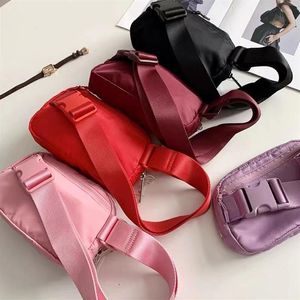 2022 Outdoor Tassen Taillet Bag Women Men Men Bum Bag Dames Sport Gym Elastische verstelbare rits Zipper Fanny Pack Messenger -borst Everwhhe293L