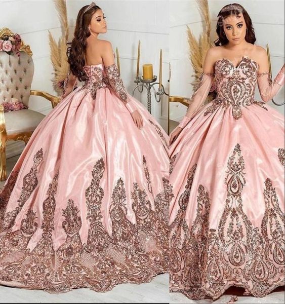 2022 Pink Sexy Shining Quinceanera Vestidos Dulces 15 Vestidos de vestidos de cristal aplicados con lentejuelas con mangas Rose Gold S9124280
