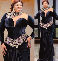 2022 Plus Size Arabisch ASO EBI Black Mermaid Velvet Prom Dresses Kant Beaded Crystals Avond Formele Partij Tweede Ontvangst Verjaardag Verloversjurken Jurk ZJ342