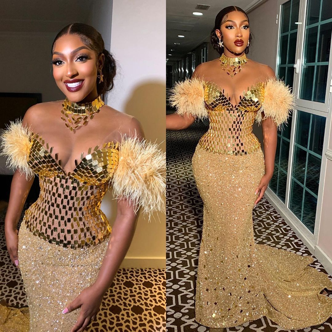 2022 Plus Size Arabo Aso Ebi Oro Lussuoso Abiti da ballo a sirena Sheer Neck Sera Formale Festa Secondo ricevimento Compleanno Abiti di fidanzamento Abito ZJ799