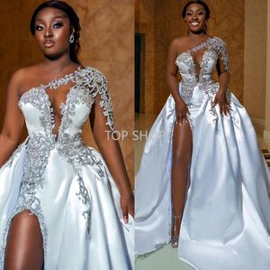 2022 Grande taille arabe Aso Ebi luxueux perles cristaux robe de mariée dentelle sirène Satin robes de mariée robes sur mesure