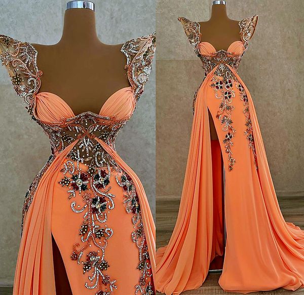 2022 Taille Arabe Arabe Arabe ASO EBI EBI STYLISH SCRIFFON PROM Robes Perles Cristaux Soirée Formel Formel Second Réception Anniversaire Robes De Robe Robe ZJ873