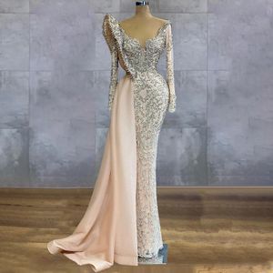 2022 Vestidos de noche de sirena de talla grande Falda larga Tren con cuello en V Encaje por encargo Vestidos de fiesta de graduación formales Nigeria Vestidos de gala 322