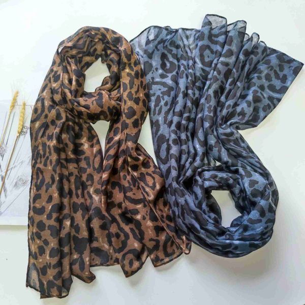 2022 Popular Leopard Print 90cm Bali Fil Scarf Womens Beach Suncreen serviette de climatisation Aironage de climatisation Écharpe en soie