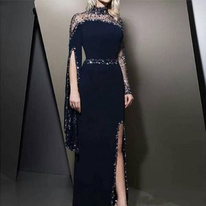 2022 Qatar Hoge nek Navy Blue Rechte Avondjurken Kaftan Dubai Crystal Pailletten Beaded Lange Mouwen Formele Partyjurken Modest Robe de Soiree Split Prom Dress